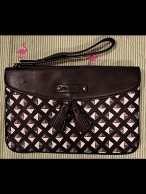 EUC Vera Bradley Black & White Leather Geometric Tassel Casual Wristlet Bag